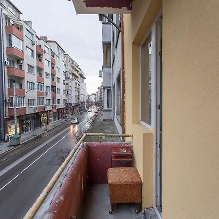 Elegant 2Bdr Apartment With A Balcony София Екстериор снимка