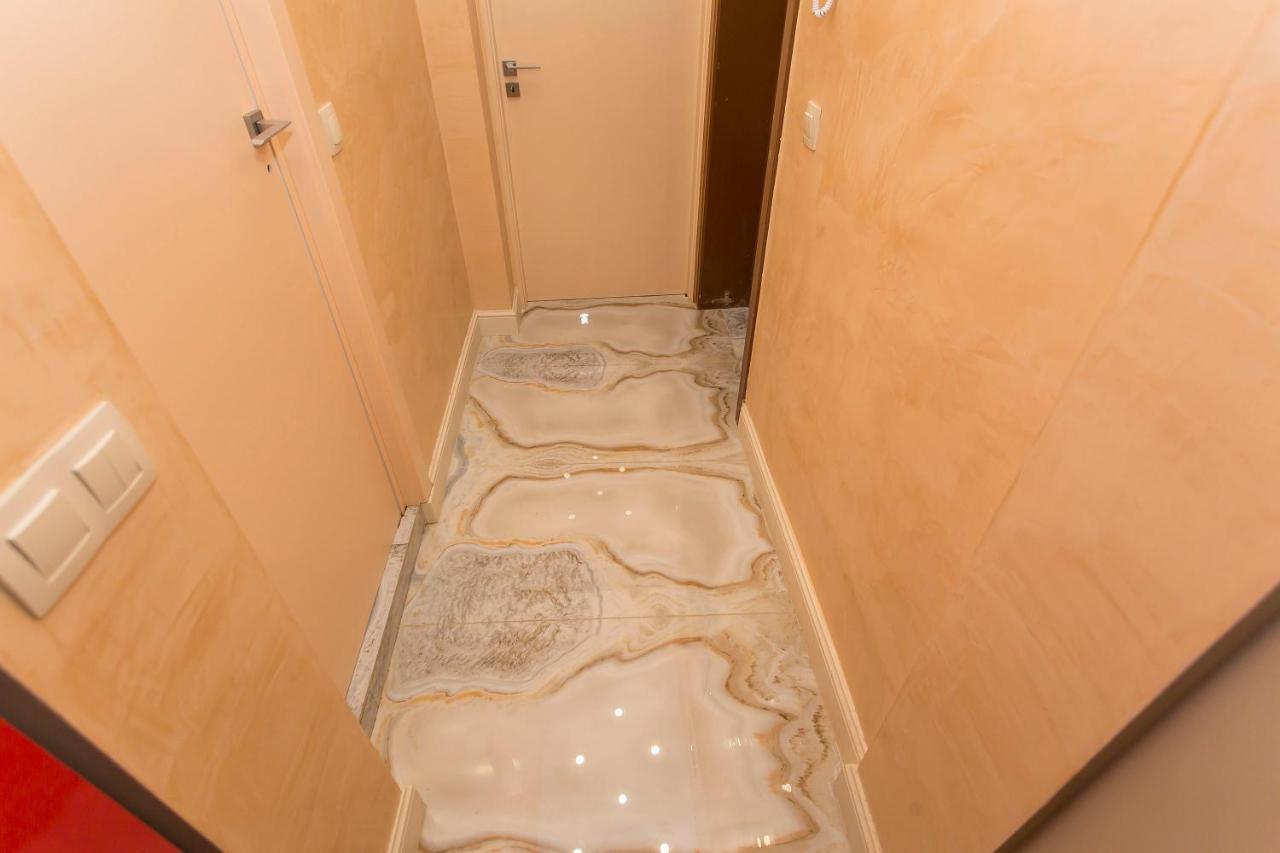 Elegant 2Bdr Apartment With A Balcony София Екстериор снимка