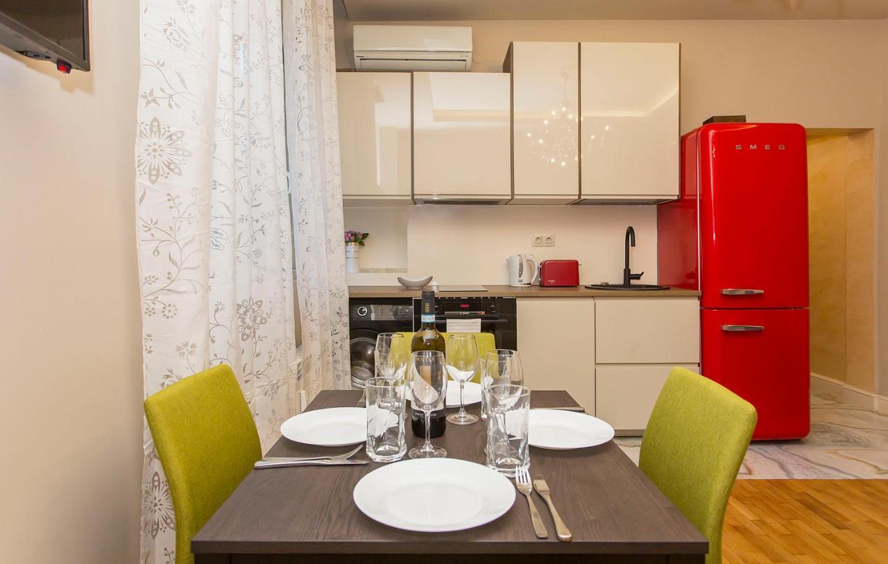 Elegant 2Bdr Apartment With A Balcony София Екстериор снимка